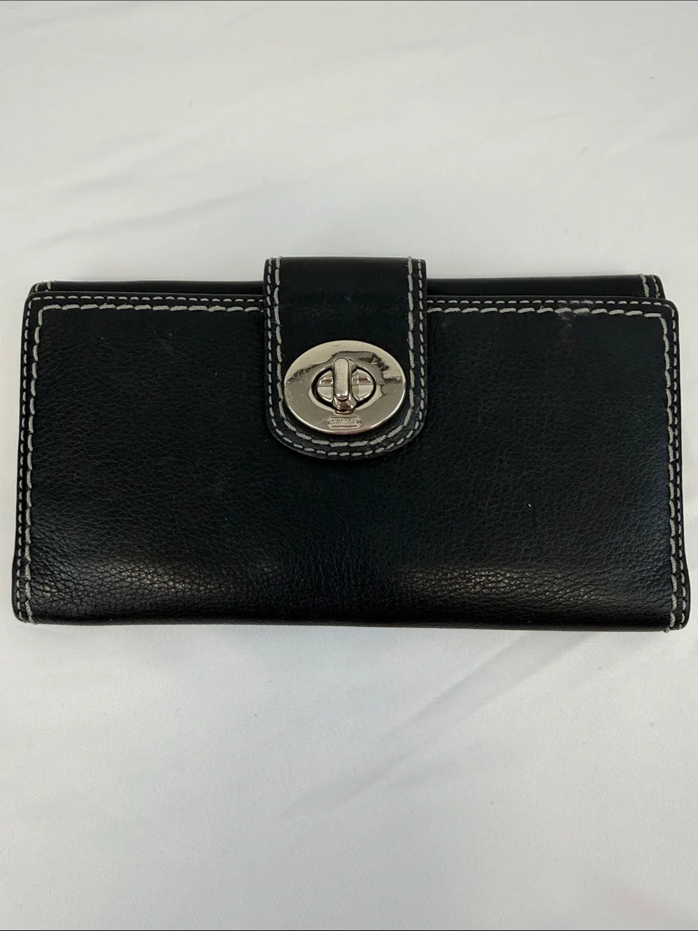 Vintage Y2K Coach Hamptons Black Leather Turnlock Wallet Contrast Stitch